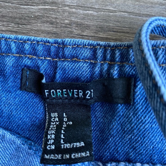 Forever 21 Women’s Demin Blue Short Overalls Size L - Picture 3 of 9